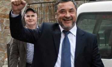 Валери Симеонов като тайфуна „Гинка”- само фучи и вдига пушилка