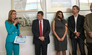 Проверяваме избрания туроператор, хотел и заведение през QR код