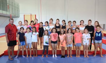 Надежди в спортната гимнастика тренират в "Камчия"