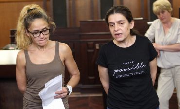 Иванчева и заместничката ѝ вече търкат наровете в Сливенския затвор