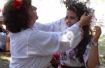 Над 500 изпълнители се включиха в XIX събор на ваяшките и други народни певци и свирачи „Гермето 2018“ край село Голица