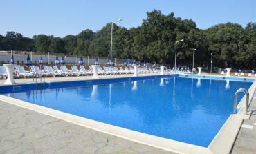 Басейнът във Вълчи дол ще работи от утре