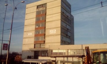 Тези двамата са над нещата! Вижте какво правят с фалшиви дипломи