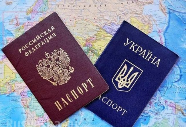 Руски паспорти за Източна Украйна. Какво се крие зад този ход на Путин?