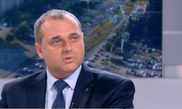 Веселинов от ВМРО: ГЕРБ = БСП (в друг вариант БКП = БСП + ГЕРБ)