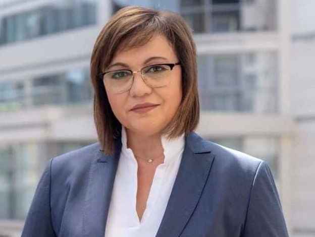 Нинова посочва Бюрото и заместниците си на пленума в неделя, реди приятелски кръг в елитен ресторант?!