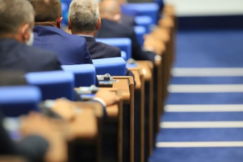 60 дни неплатен отпуск ще се броят за стаж заради COVID