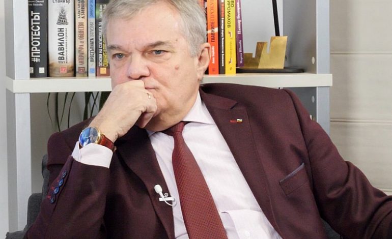 Румен Петков: Радев е без алтернатива