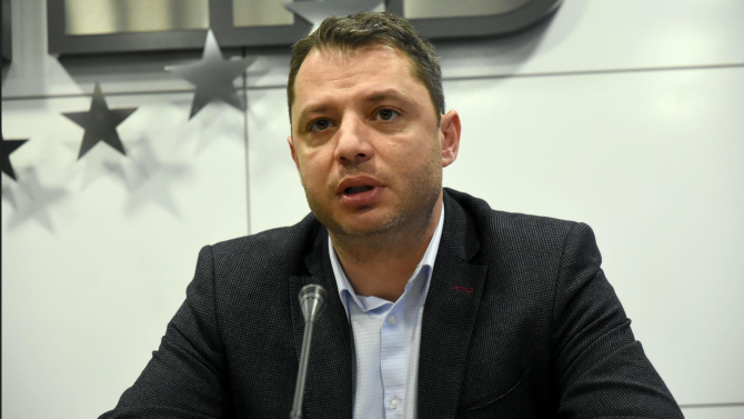 Добрев: От 1 април скокът на цената на газа ще е с над 50%. Енергийният министър да подаде оставка!