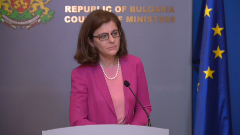 Външно министерство иска спешно решение на парламента за РС Македония