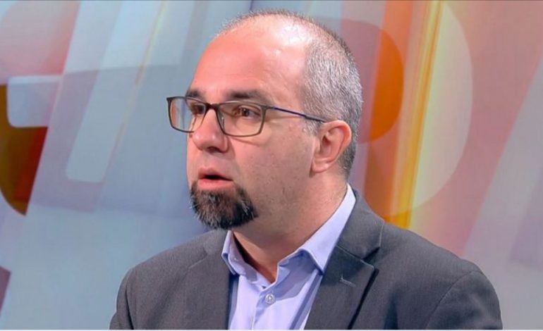 Първан Симеонов: Страната влезе в “тресавище” заради промените в Конституцията
