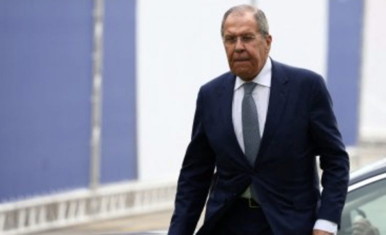 Лавров: Русия е готова за мирни преговори с Украйна