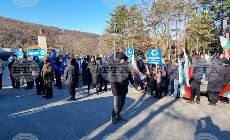 ДПС – Ново начало с втори протест срещу увеличението на такса „Битови отпадъци“