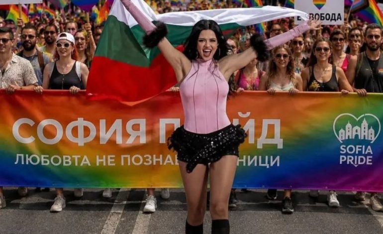 Още ли сте възхитени от това суперталантливо и успешна девойче?