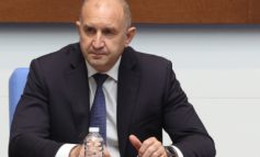 Радев рискува съдбата на Орешарски, ако...