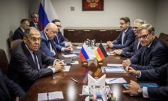 Москва призова дипломатите и чужденците да напуснат Киев. Брюксел отказва! Москва обяви, че е предупредила