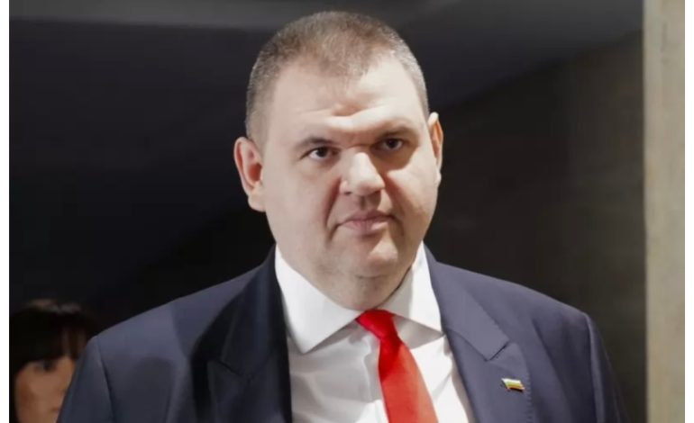 Пеевски: Управляващите са в пълна истерия, няма успехи, обещанията им се провалиха, пълна лъжа са!